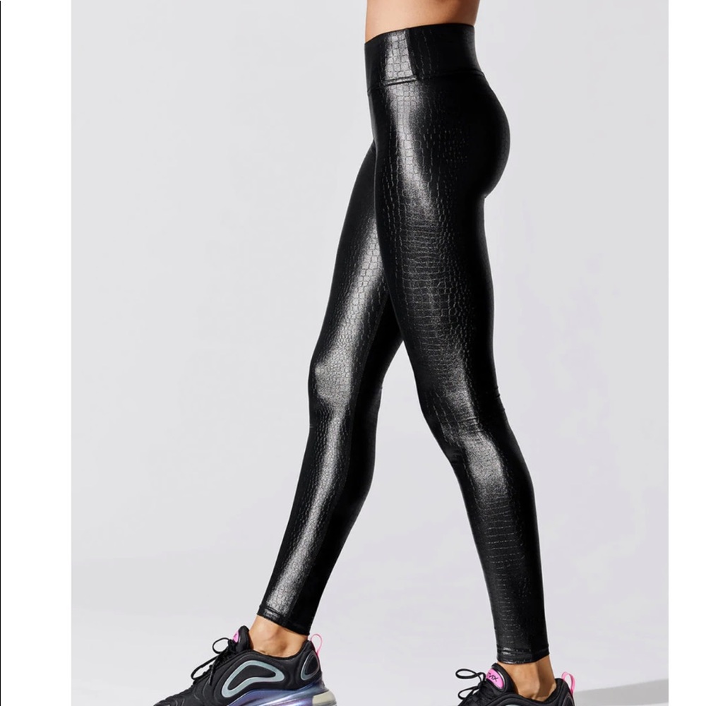 Carbon38 black crocodile regular rise full length legging XS